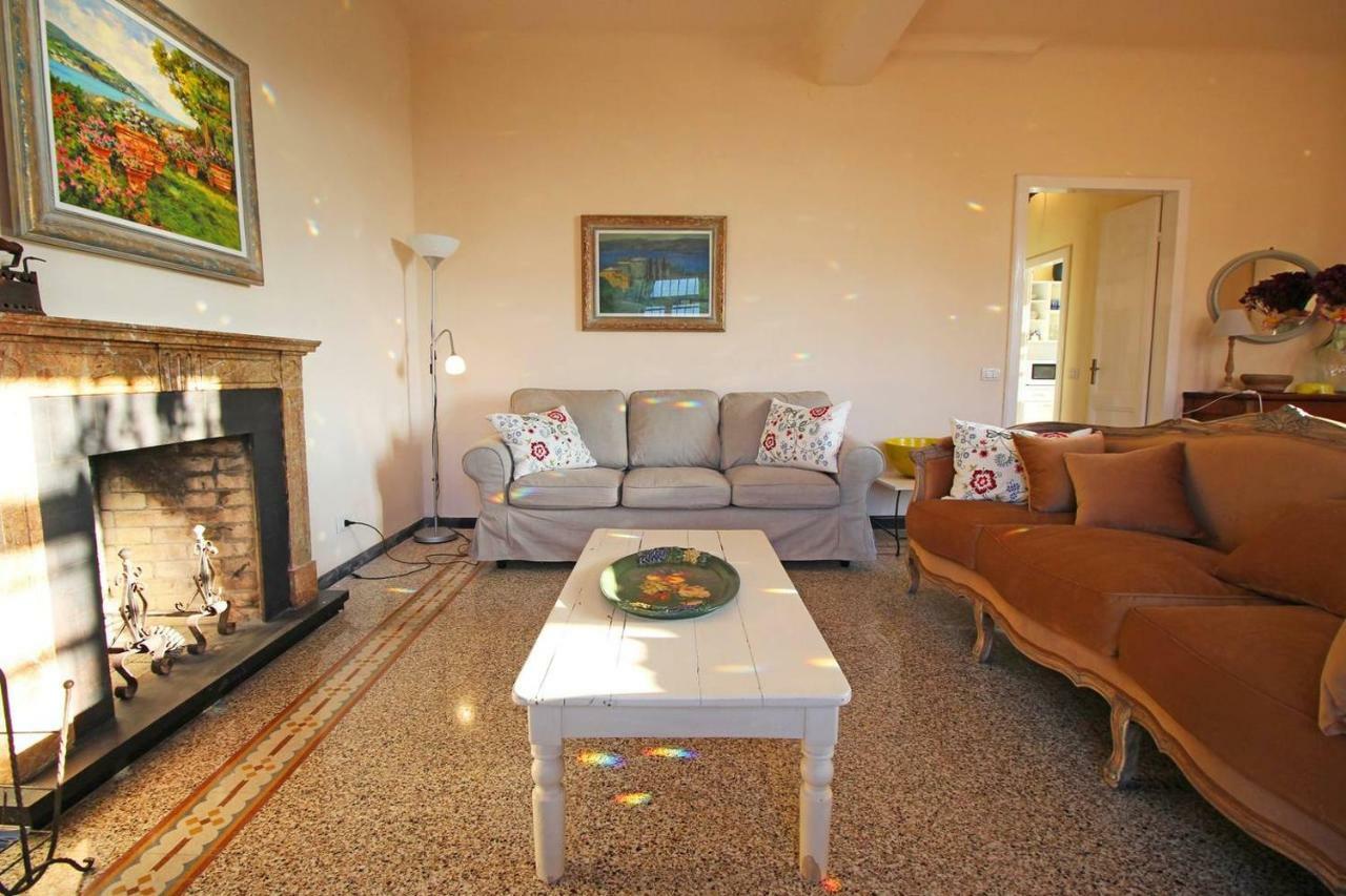 Villa Mesco Леванто Екстериор снимка