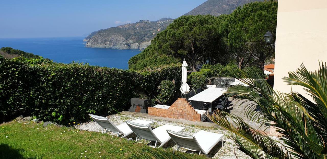 Villa Mesco Леванто Екстериор снимка