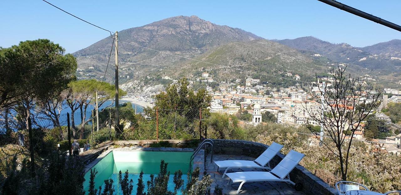 Villa Mesco Леванто Екстериор снимка